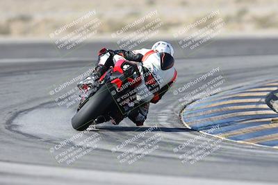 media/Dec-01-2025-Moto Forza (Mon) [[2daa91e15f]]/1-Advanced Group/Session 2 Turn 11 Backside/